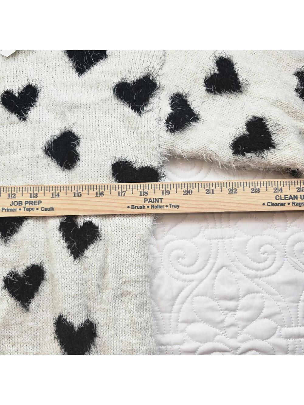 Cotton Emporium Fuzzy Heart Sweater Cream Black Eyelash Knit Soft Cozy Large NWT - Picture 5 of 5